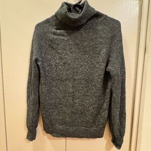 Loft Women’s Gray Turtleneck Sweater (Small)
